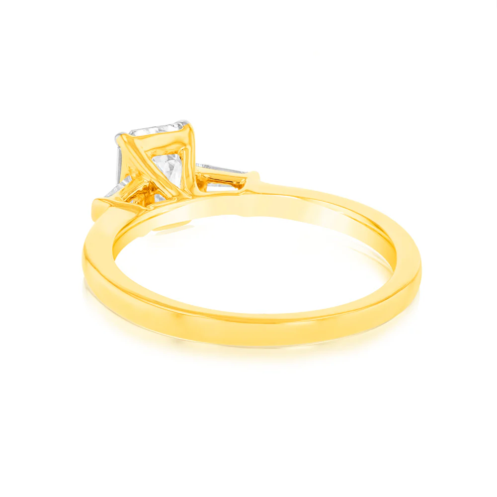 Luminesce Lab Grown 18ct Yellow Gold 1.1 Carat Emerald Diamond Ring - Image 3