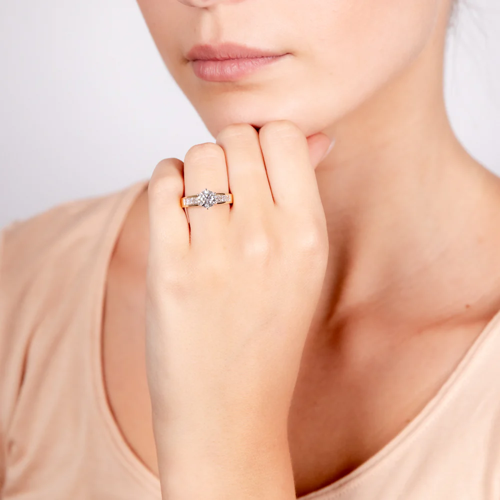 Luminesce Lab Grown 18ct Yellow Gold 1.5 Carat TW 1 Carat Centre Diamond Ring - Image 4