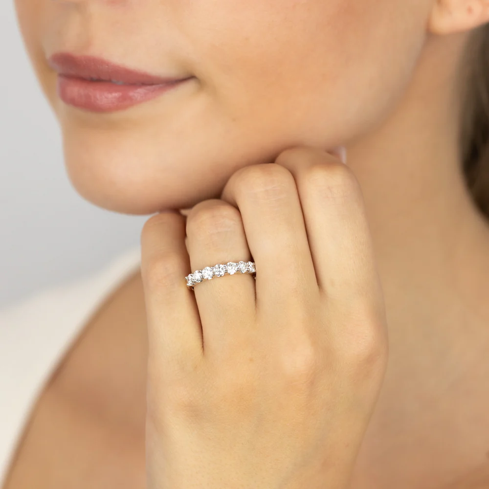 Luminesce Lab Grown 18ct Yellow Gold 1 Carat Diamond Eternity Ring - Image 4