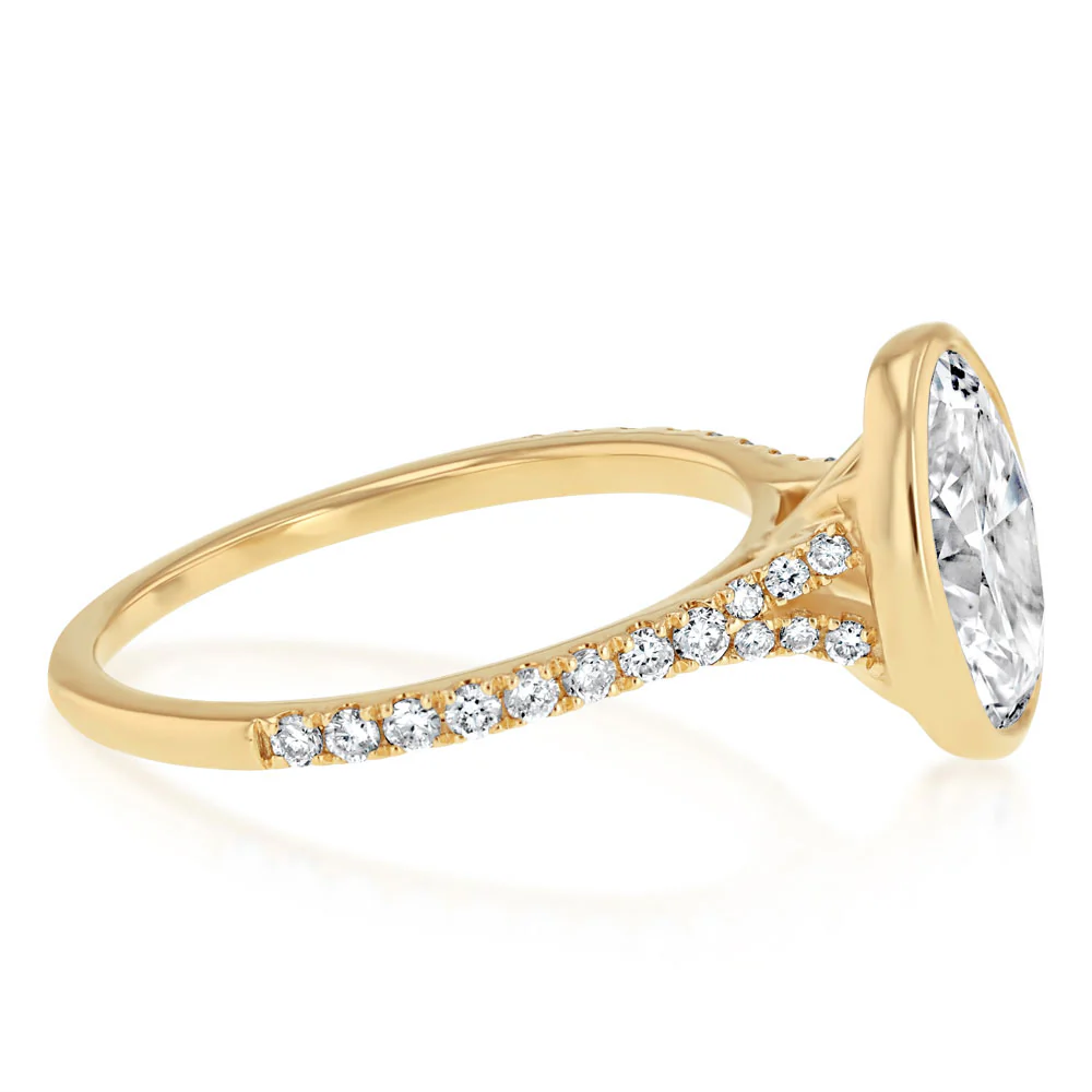 Luminesce Lab Grown 2.20 Carat Diamond Ring in 9ct Yellow Gold - Image 2