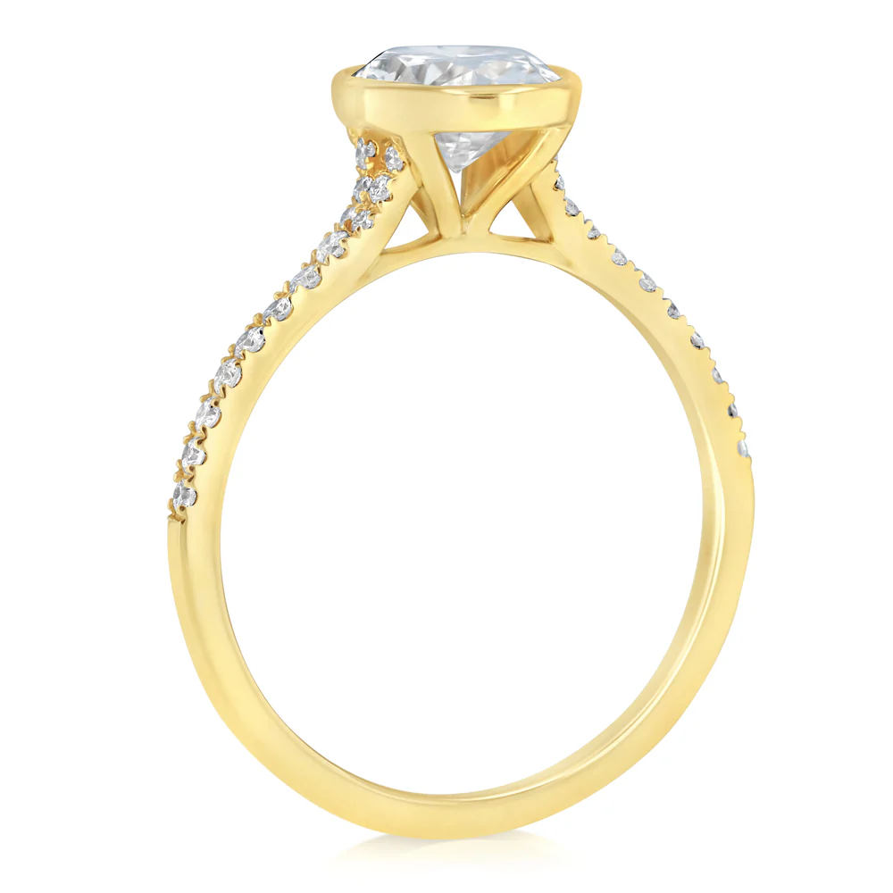 Luminesce Lab Grown 2.23 Carat Diamond Solitaire Bezel Ring in 9ct Yellow Gold - Image 3