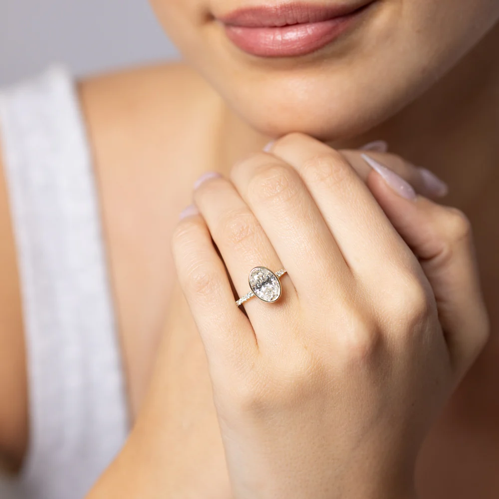Luminesce Lab Grown 2.23 Carat Diamond Solitaire Bezel Ring in 9ct Yellow Gold - Image 4