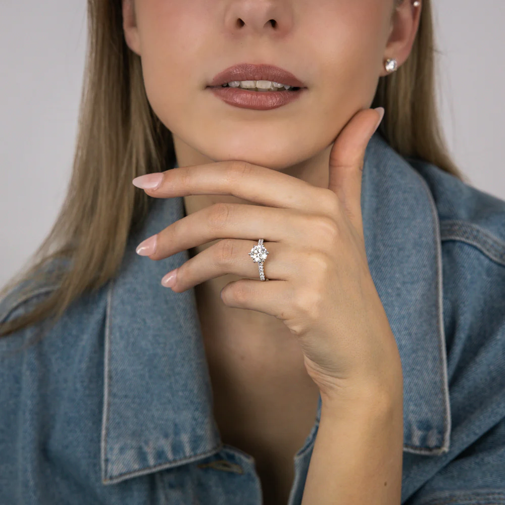 Luminesce Lab Grown  2.3 Carats Diamond Ring with 2 Carat Centre Diamond in 18ct Yellow Gold - Image 4