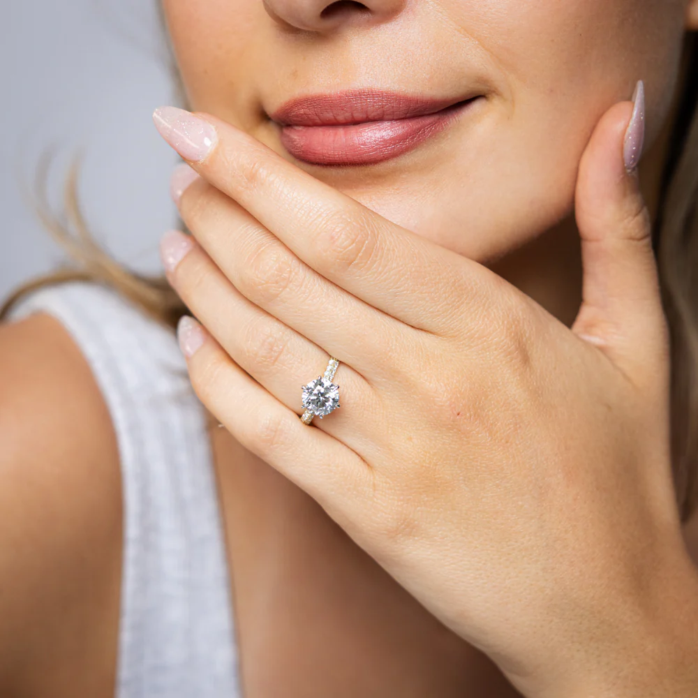 Luminesce Lab Grown 2.30 Carat Diamond Solitaire Ring in 9ct Yellow Gold - Image 4