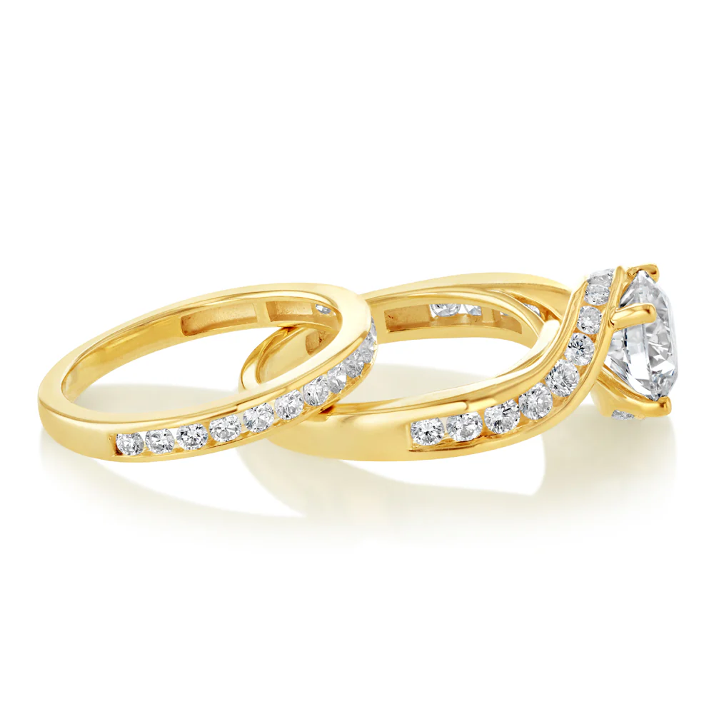 Luminesce Lab Grown 2.9 Carats with 2 Carats Center Diamond Bridal Set in 9ct Yellow Gold - Image 2