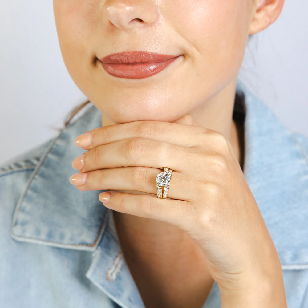 Luminesce Lab Grown 2.9 Carats with 2 Carats Center Diamond Bridal Set in 9ct Yellow Gold - Image 4