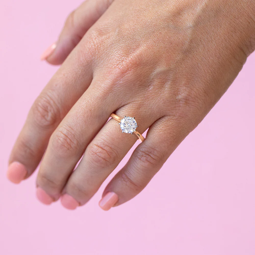 Luminesce Lab Grown 2 Carat Certified Diamond Solitaire Ring in 18ct Yellow Gold - Image 4