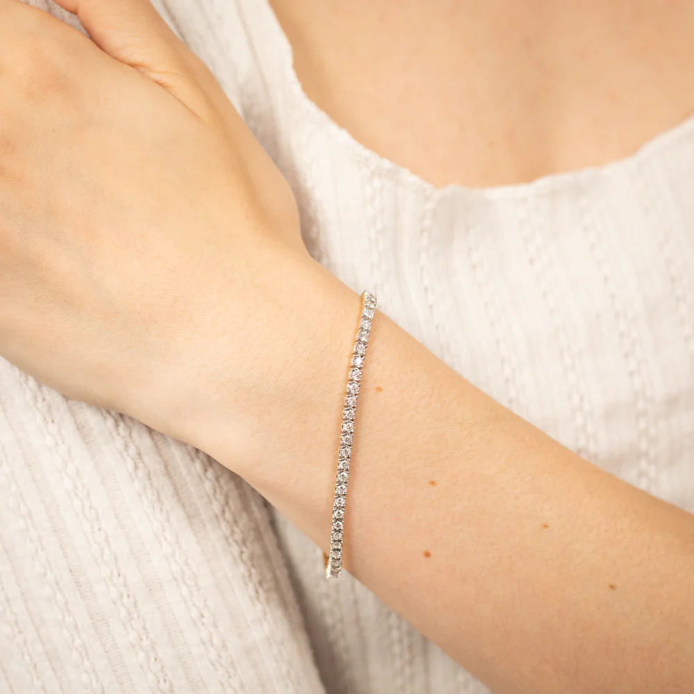 Luminesce Lab Grown 2 Carat Diamond Tennis Bracelet in 9ct Yellow Gold - Image 3