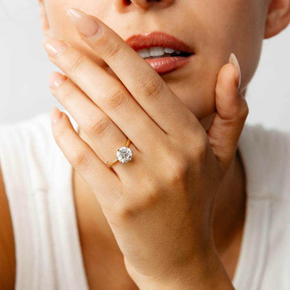 Luminesce Lab Grown 2 Carats Certified Diamond Solitaire Ring in 18ct Yellow Gold - Image 3