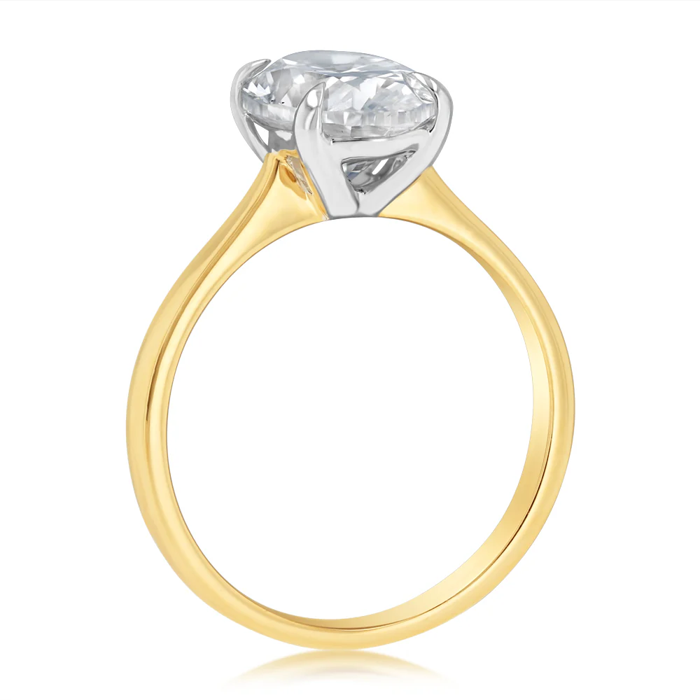 Luminesce Lab Grown 3 Carats Certified Oval Diamond Solitaire Ring in 18ct Yellow Gold - Image 3