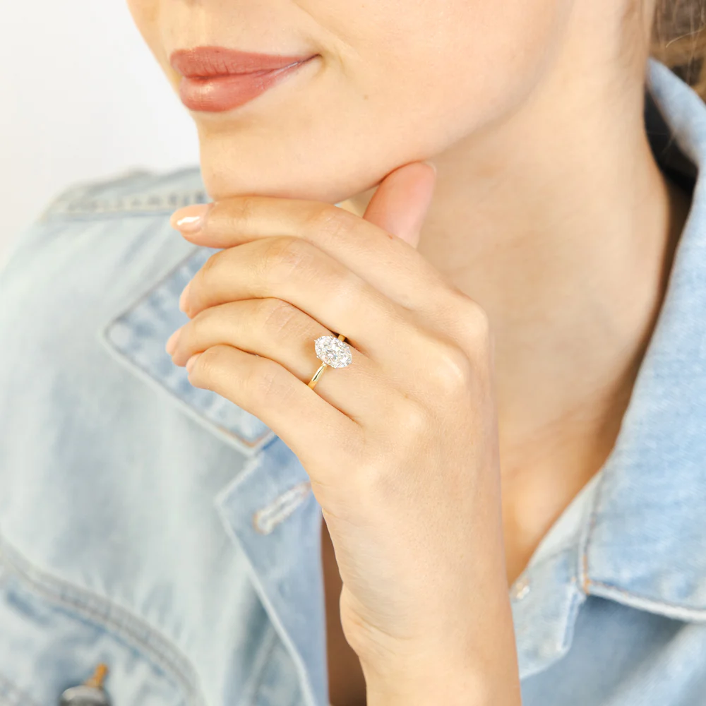 Luminesce Lab Grown 3 Carats Diamond Oval Solitaire Ring in 9ct Yellow Gold - Image 4