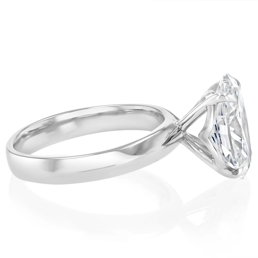 Luminesce Lab Grown 3 Carats Diamond Oval Solitaire Ring in Platinum - Image 2
