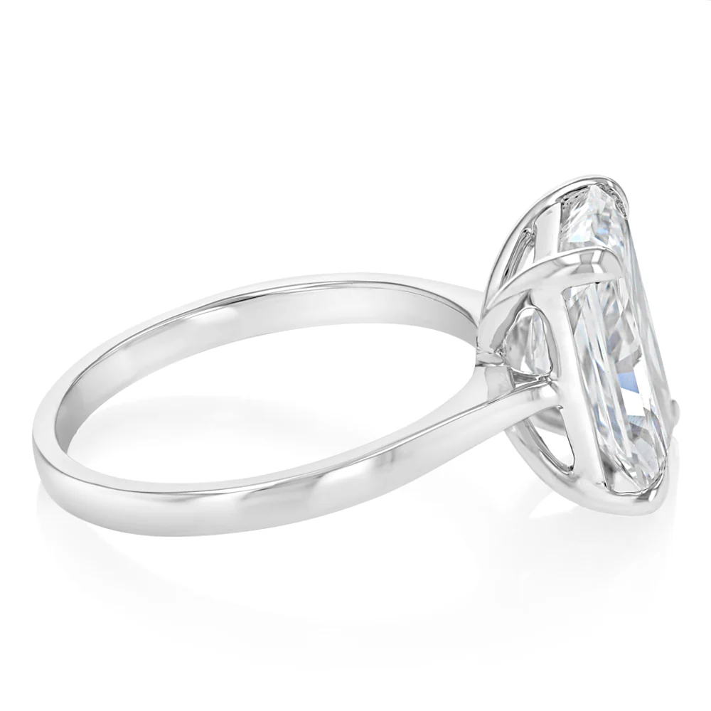 Luminesce Lab Grown 4 Carats Certified Radiant Diamond Solitaire Ring in 18ct White Gold - Image 2