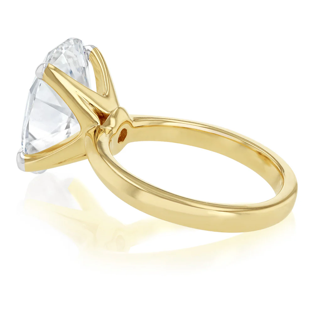 Luminesce Lab Grown 5 Carat Diamond Oval Solitaire Ring in 9ct Yellow Gold - Image 4