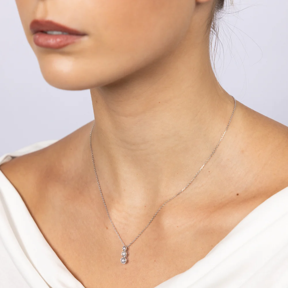 Luminesce Lab Grown 9ct White Gold 0.95 Carat Diamond Pendant - Image 2