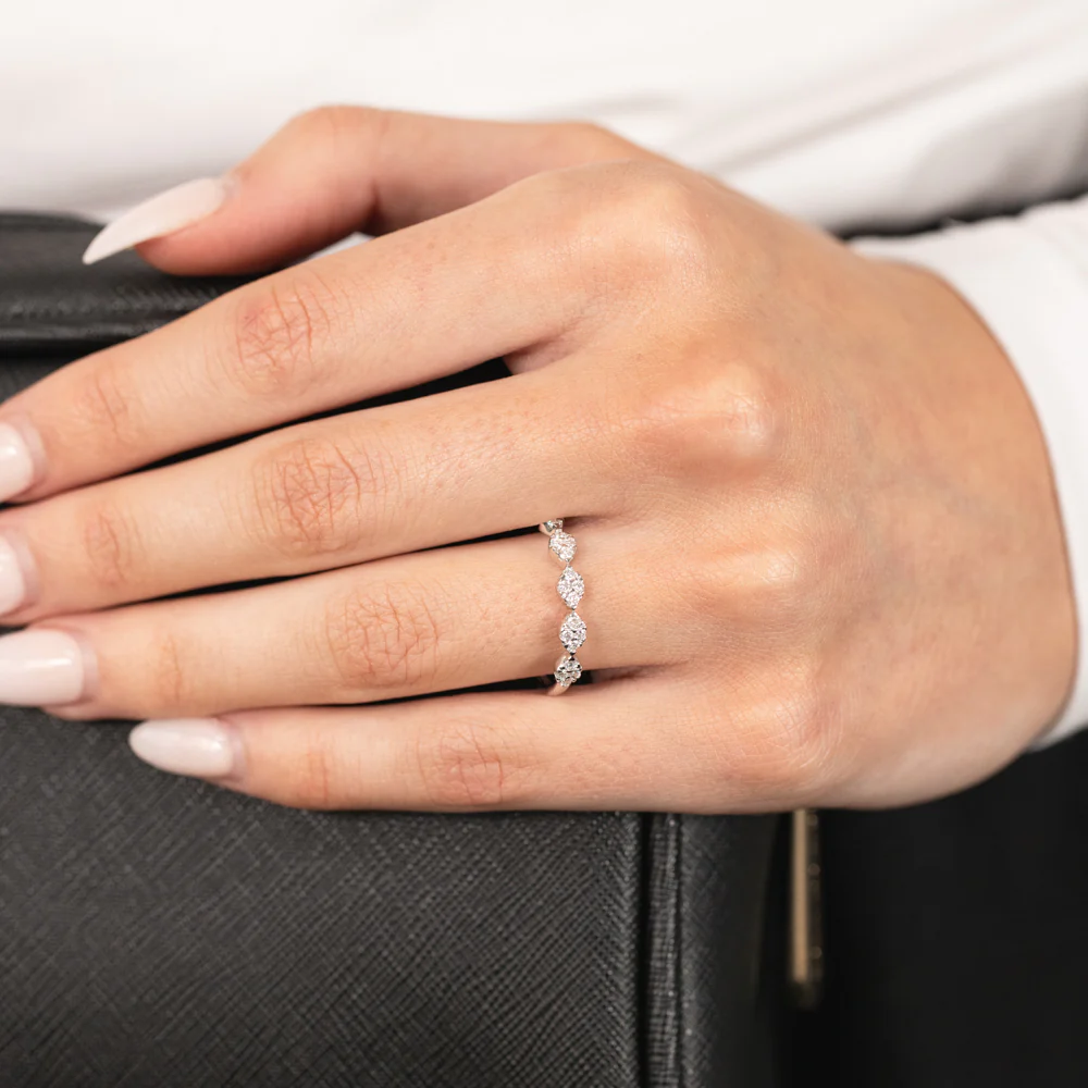 Luminesce Lab Grown 9ct White Gold 1/4 Carat Diamond Dress Ring - Image 4