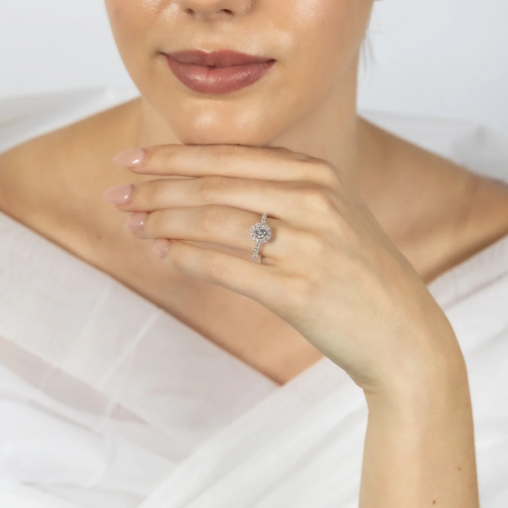 Luminesce Lab Grown 9ct White Gold 1 Carat Diamond Halo Solitaire Ring - Image 4