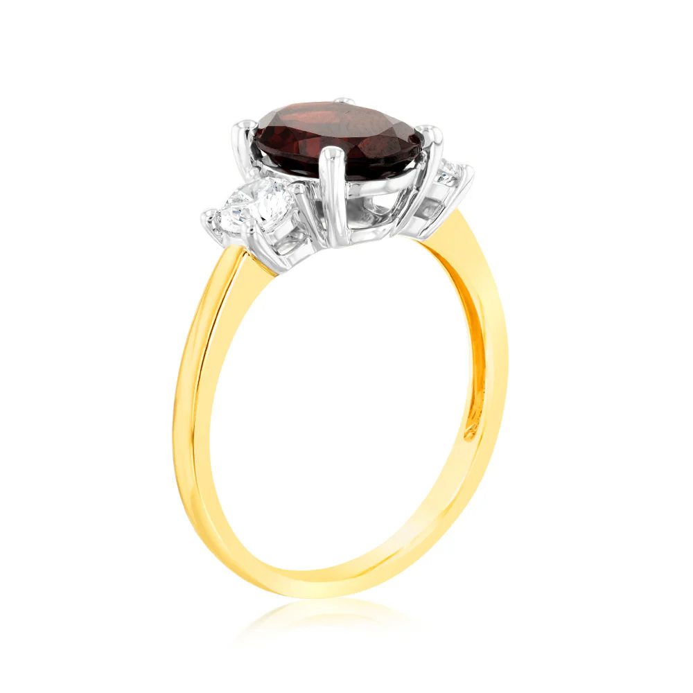 Luminesce Lab Grown 9ct Yellow Gold 0.40 Carat Diamond 2.4ct Garnet Ring - Image 3