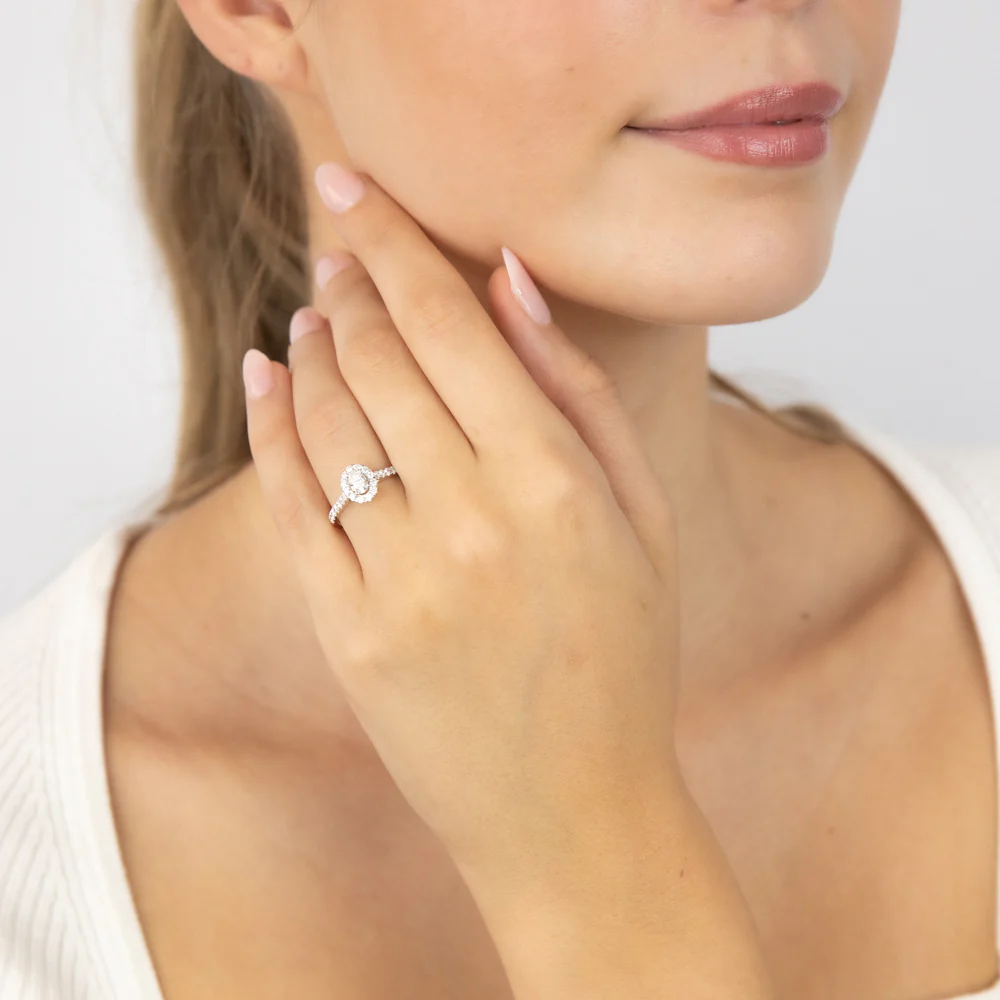Luminesce Lab Grown 9ct yellow Gold 0.55 Carat Halo Oval Brilliant Cut Ring - Image 4