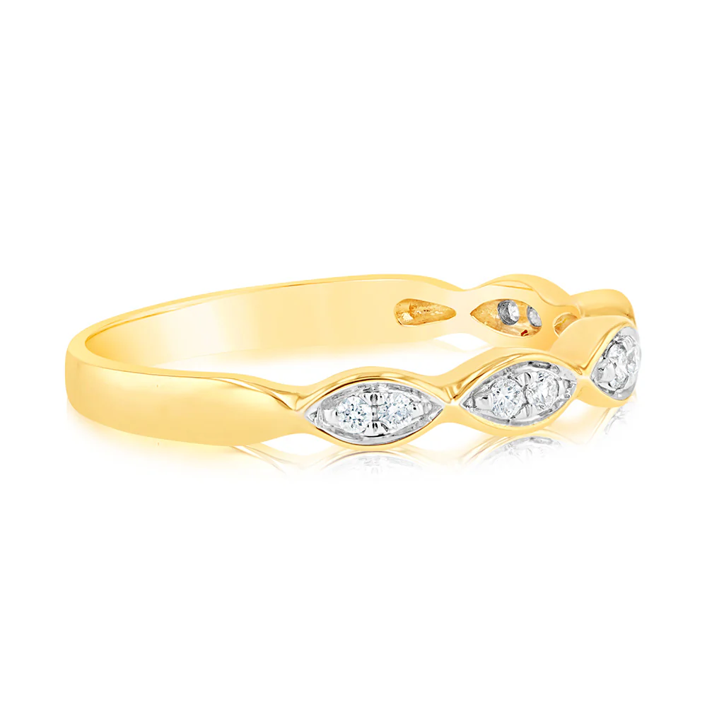 Luminesce Lab Grown 9ct Yellow Gold 1/10 Carat Diamond Ring - Image 2