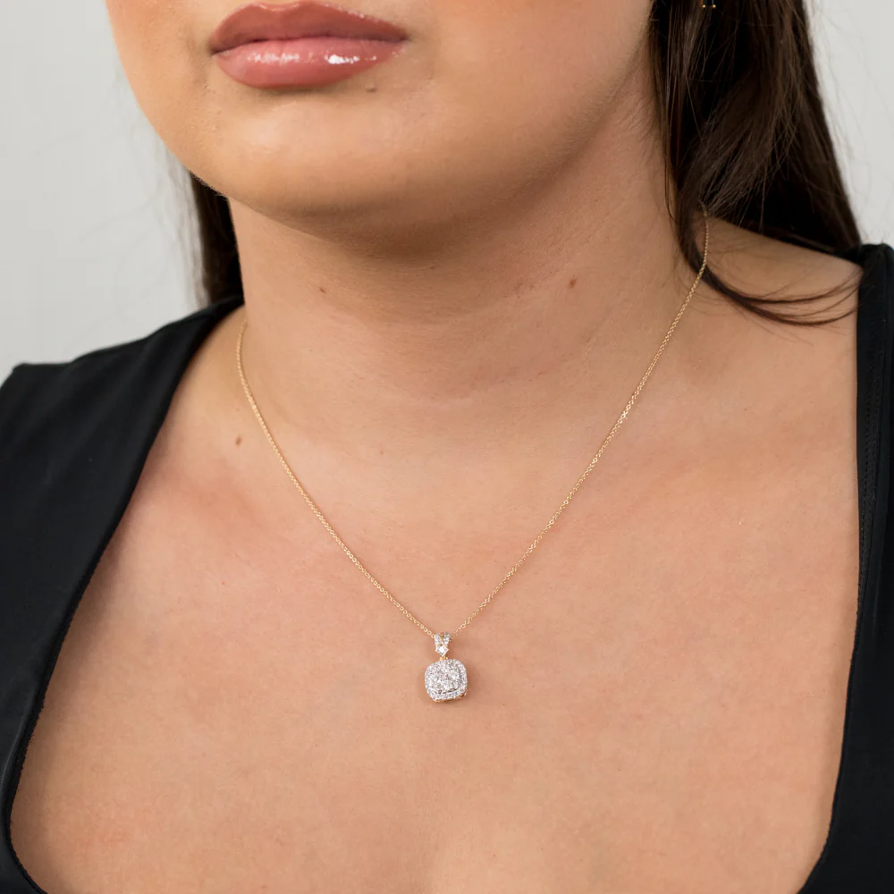 Luminesce Lab Grown 9ct Yellow Gold 1/2 Carat Diamond Pendant with Chain - Image 2