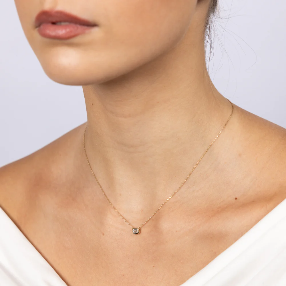 Luminesce Lab Grown 9ct Yellow Gold 1/5 Carat Diamond Emerald Shaped Bezel Pendant - Image 2