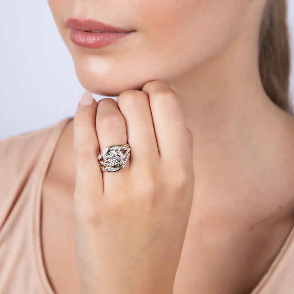 Luminesce Lab Grown 9ct Yellow Gold 1 Carat Bridal Diamond Ring Set - Image 4