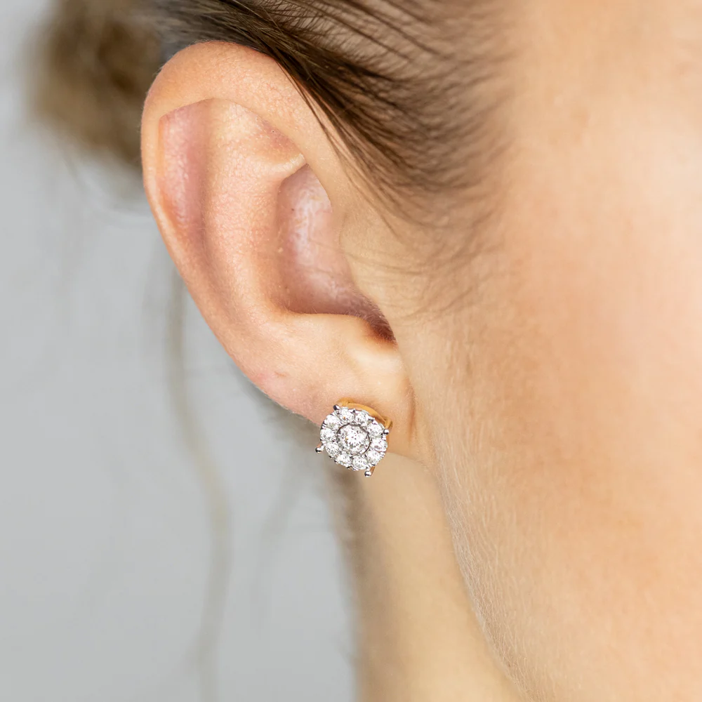 Luminesce Lab Grown 9ct Yellow Gold 3/4 Carat Diamond Stud Earrings - Image 2