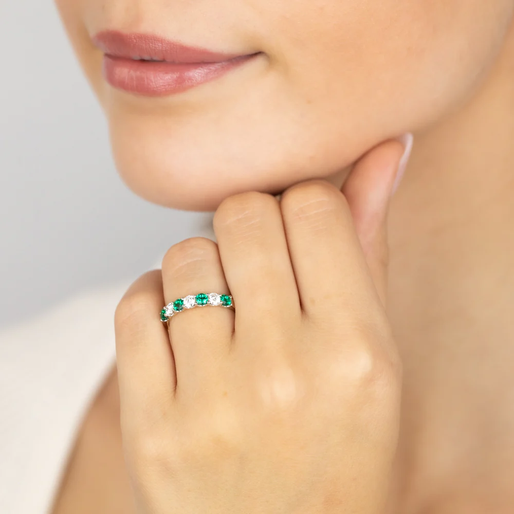 Luminesce Lab Grown 9ct Yellow Gold Created Emerald 0.30 Carat Diamond Ring - Image 4