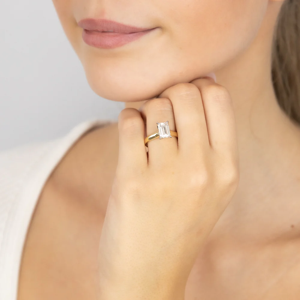 Luminesce Lab Grown Certified 2 Carat Emerald Diamond Ring in 18ct Yellow Gold - Image 4