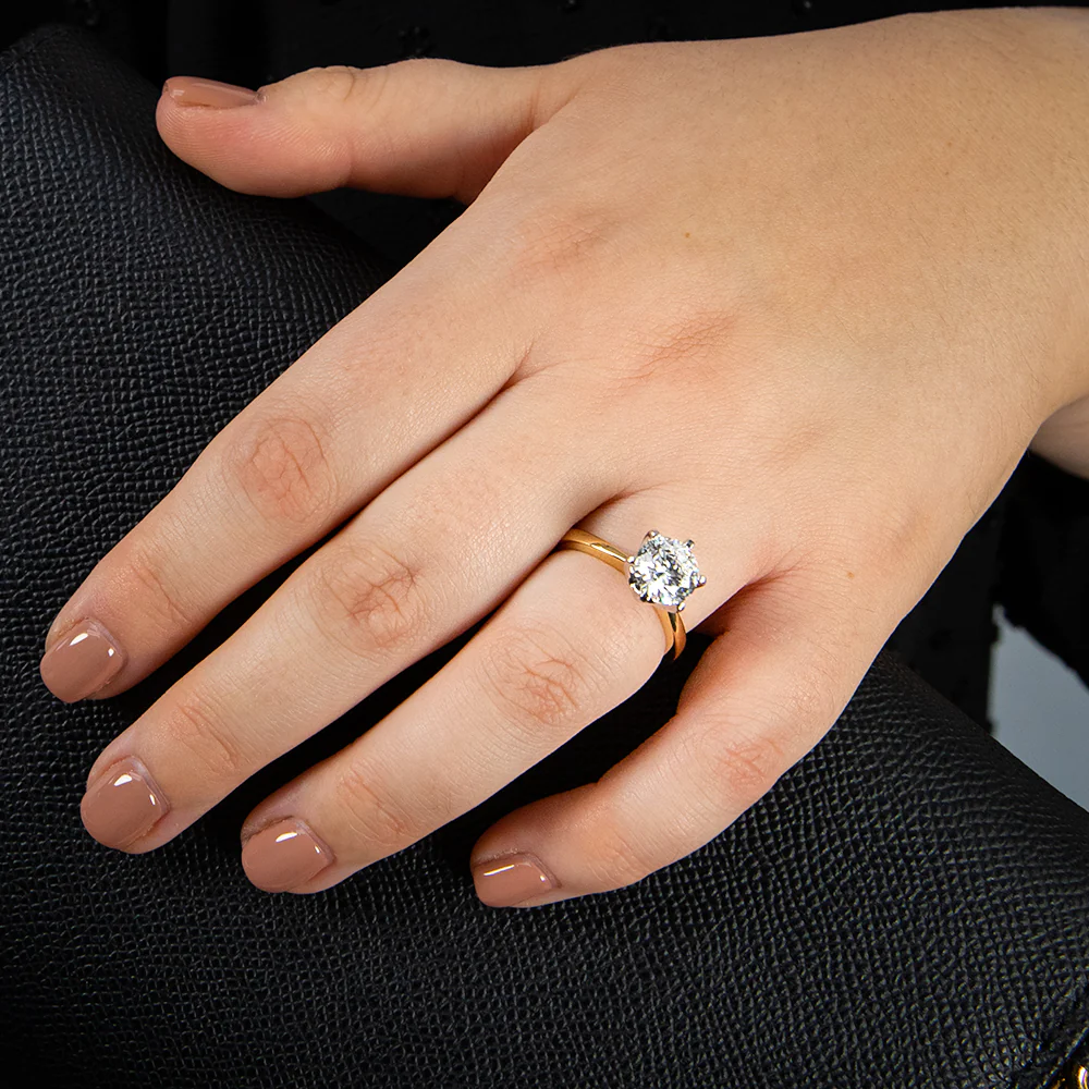 Luminesce Lab Grown Certified 2 Carat Solitaire Ring in 18ct Yellow Gold - Image 3