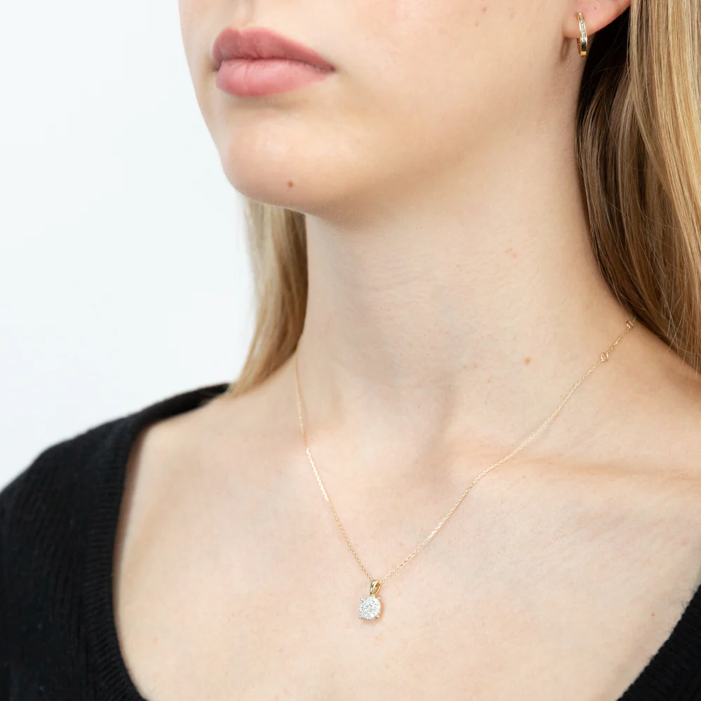 Luminesce Lab Grown Diamond 1/4 Carat Cluster Pendant in 9ct Yellow Gold With Chain - Image 2
