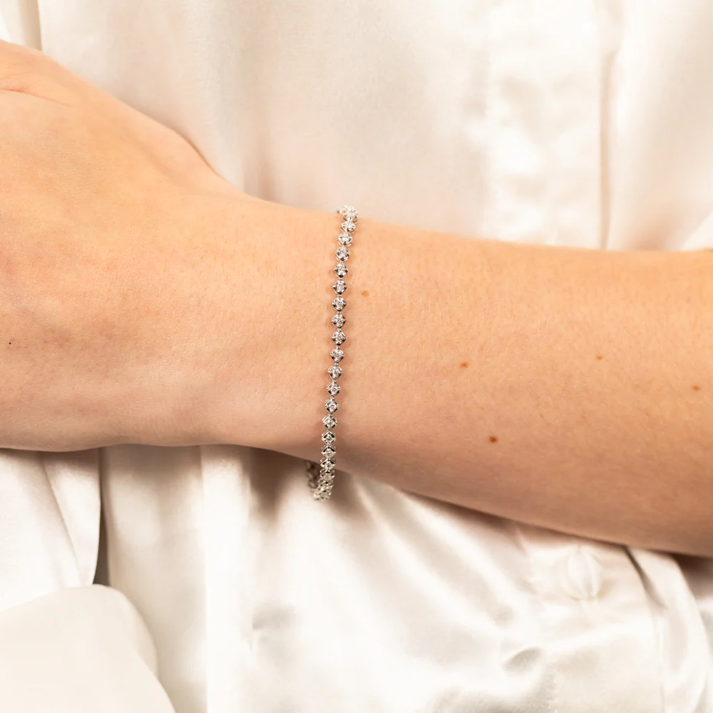 Luminesce Lab Grown Diamond Pear Shaped Tennis Bracelet with 10ct White Gold - Image 3