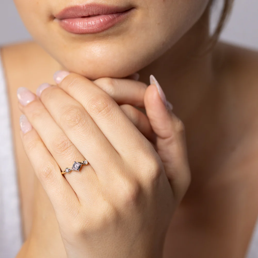 Luminesce Lab Grown Diamond Ring in 9ct Yellow Gold - Image 3