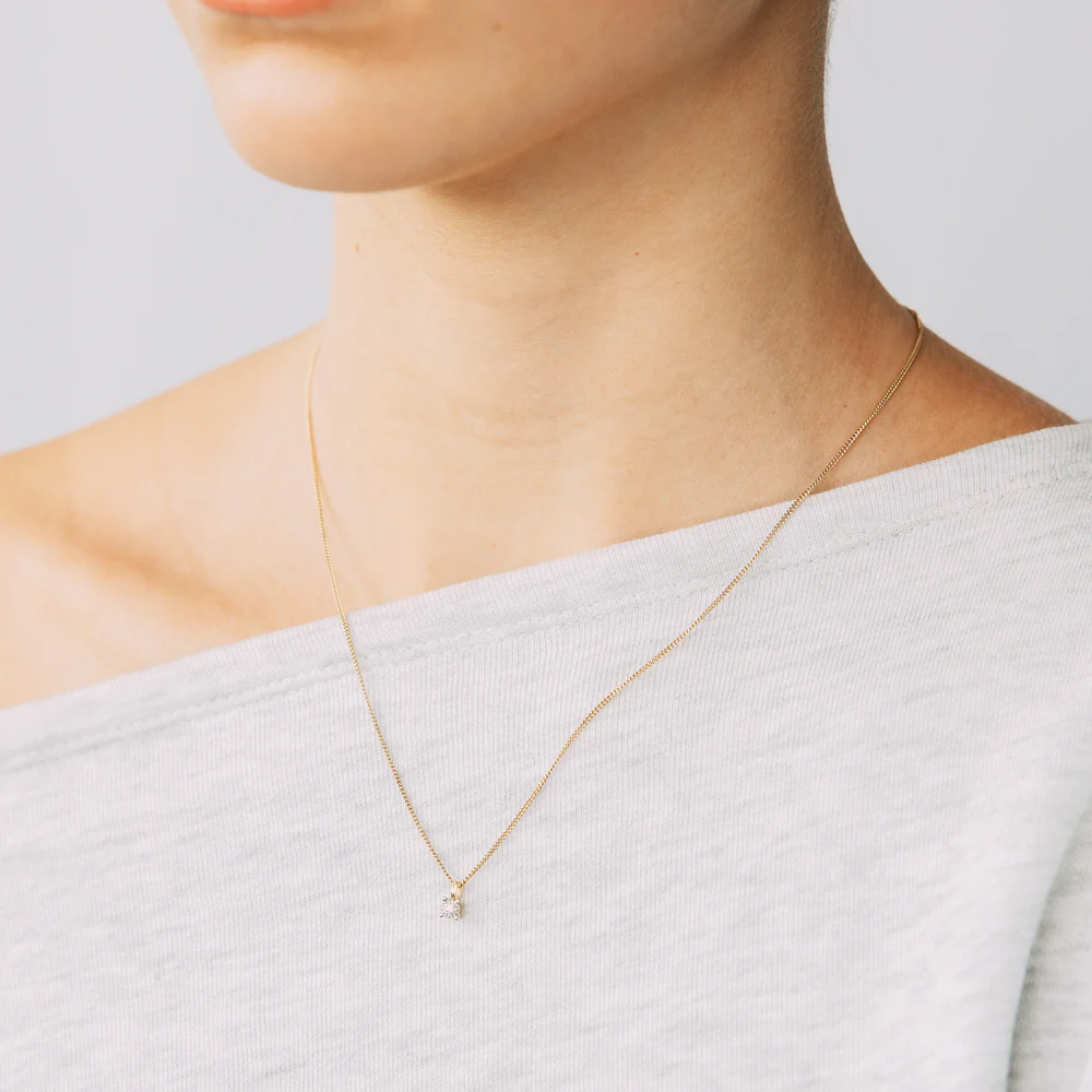 Luminesce Lab Grown Diamond Solitaire Pendant in 9ct Yellow Gold - Image 3