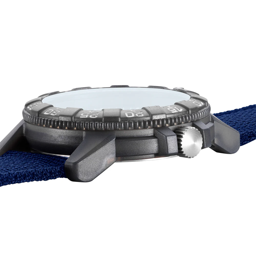 Luminox 2025 Red Bull Ampol Racing XS.0321.ARB.1 Limited Edition - Image 3