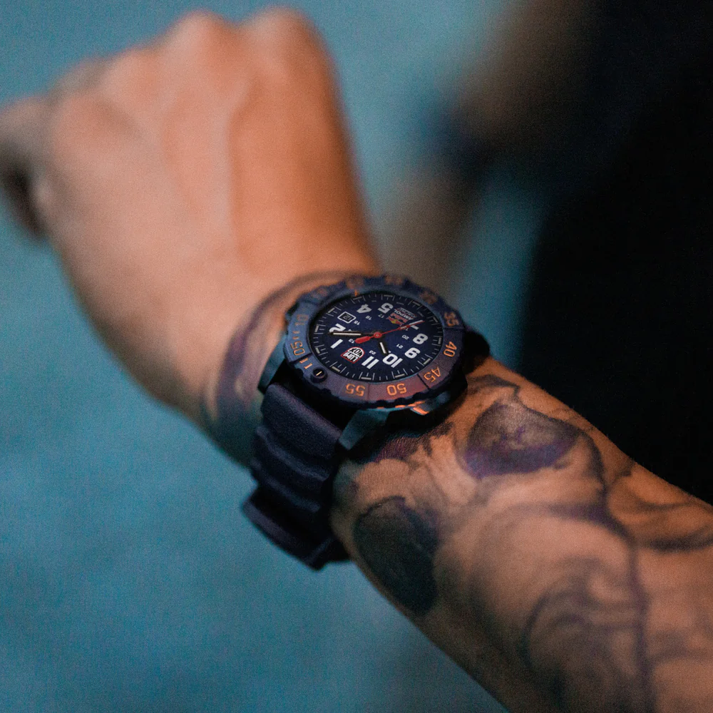 Luminox 2025 Red Bull Ampol Racing XS.3501.ARB.N Limited Edition - Image 8