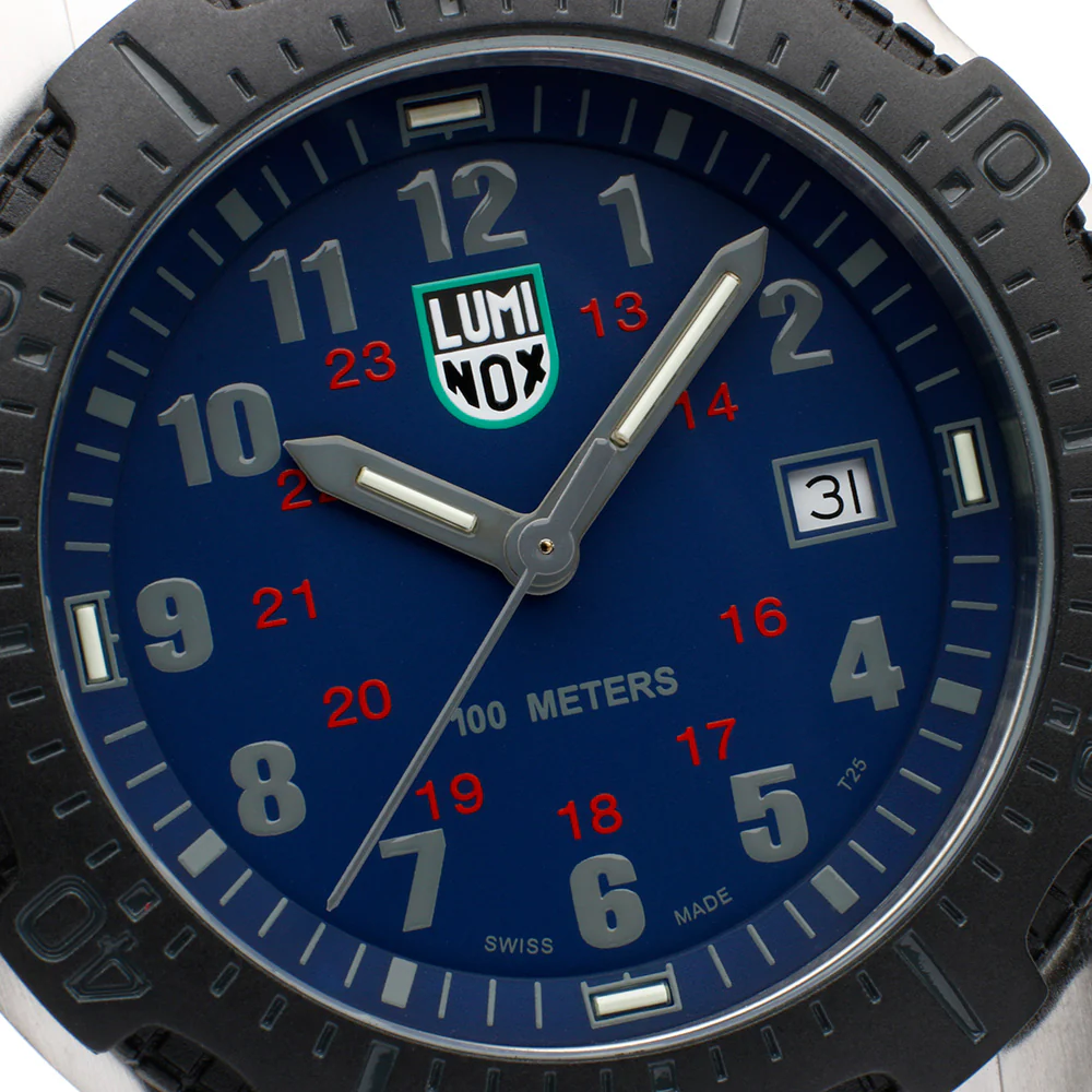 Luminox Manta Ray Carbonox X2.2133 - Image 2