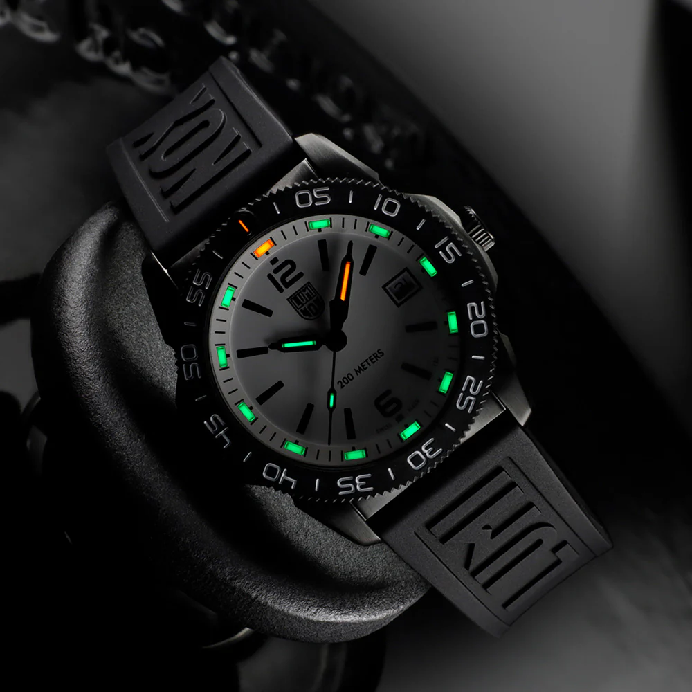 Luminox Pacific Diver XS.3127M - Image 9