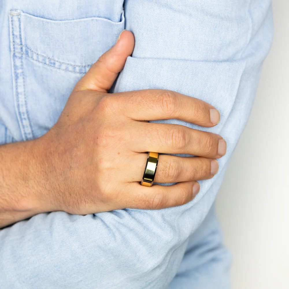 Matt Gold Polished Beveled Edges 8mm Tungsten Ring - Image 2
