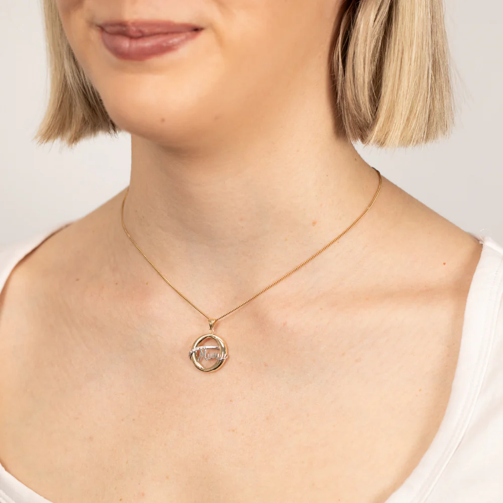 MUM Diamond Pendant in 9ct Yellow Gold - Image 2