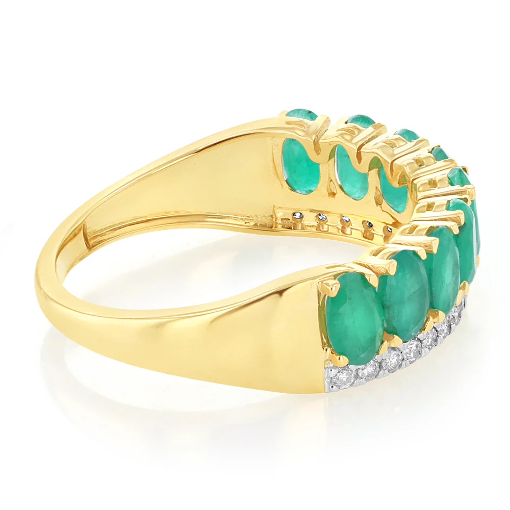 Natural Emerald and 1/6 Carat Diamond Ring in 9ct Yellow Gold - Image 2