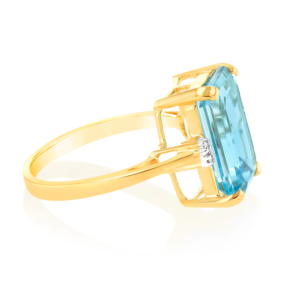 Natural Emerald Cut 14x10mm Blue Topaz & Small Diamonds in 9ct Yellow Gold - Image 2