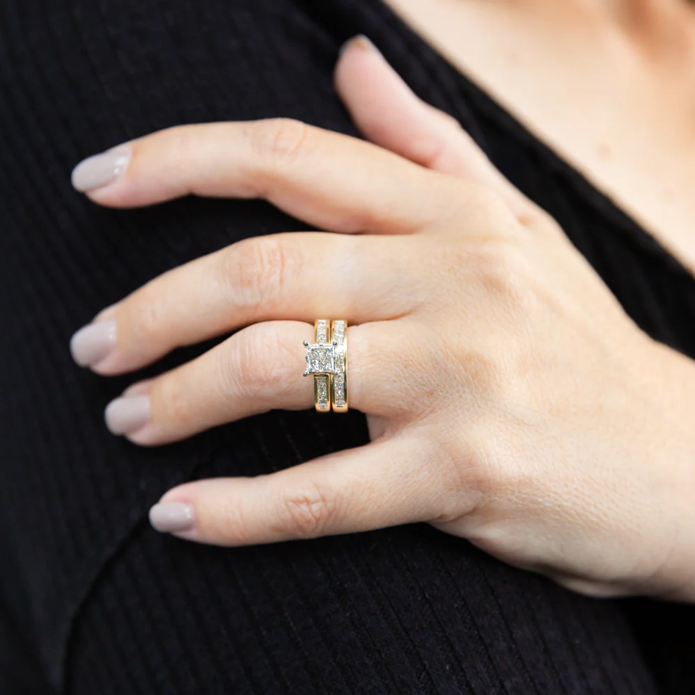 SEAMLESS LOVE 9ct Yellow Gold Bridal Set Ring with 1.50 Carat of Diamonds - Image 2