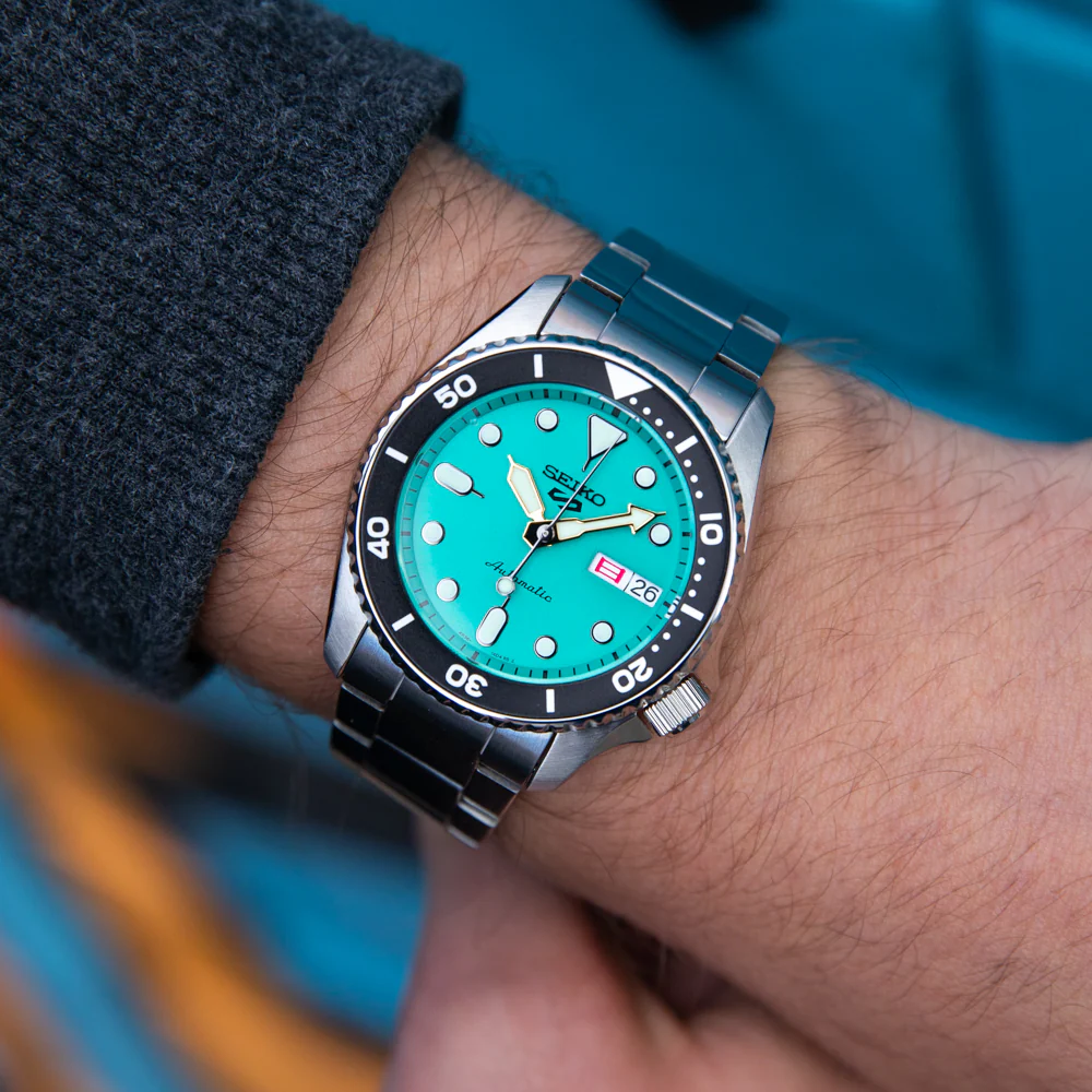 Seiko 5 Sports SKX Series SRPK33K  Automatic - Image 2