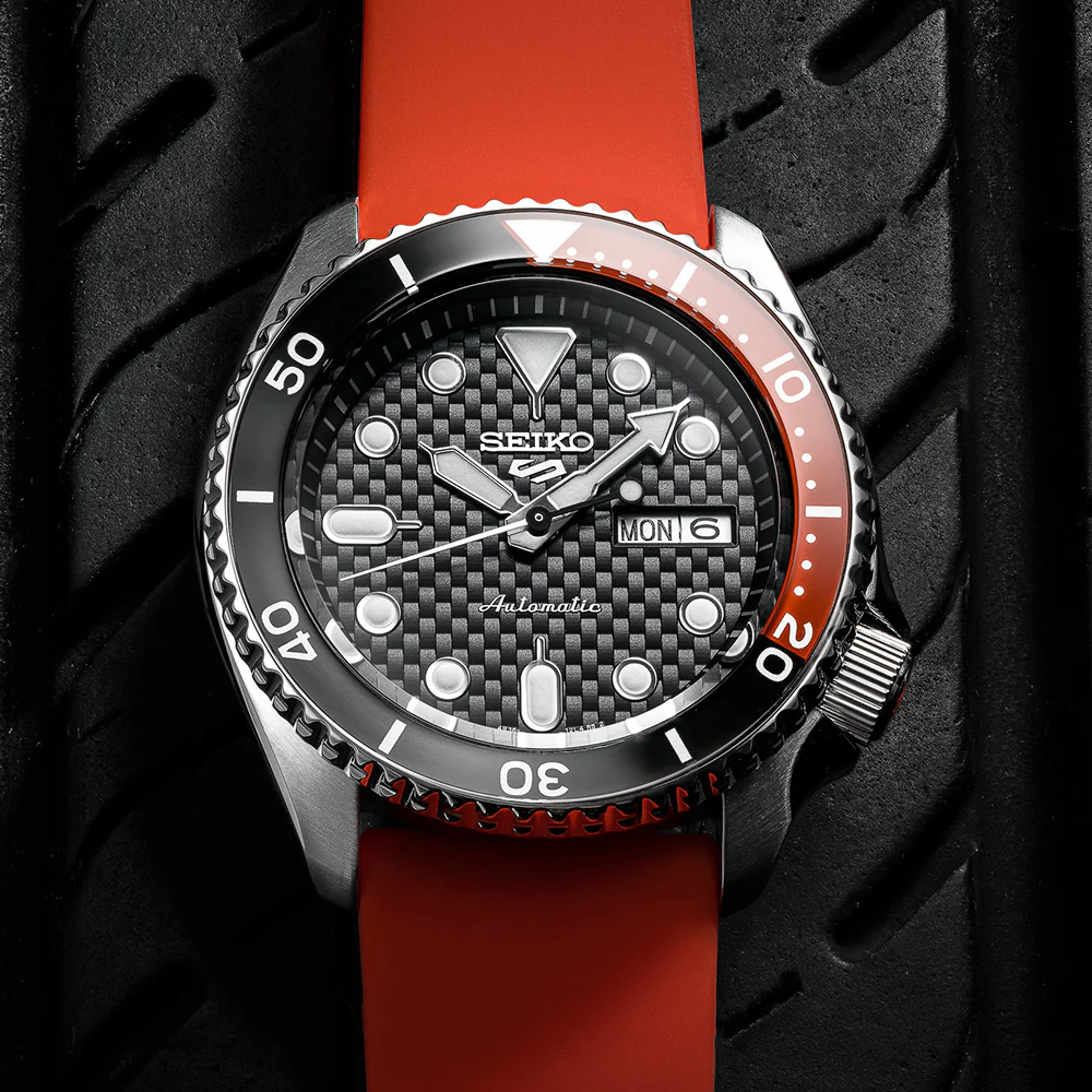 Seiko 5 SRPJ97K-2 Supercars Sports Collaboration - Image 4
