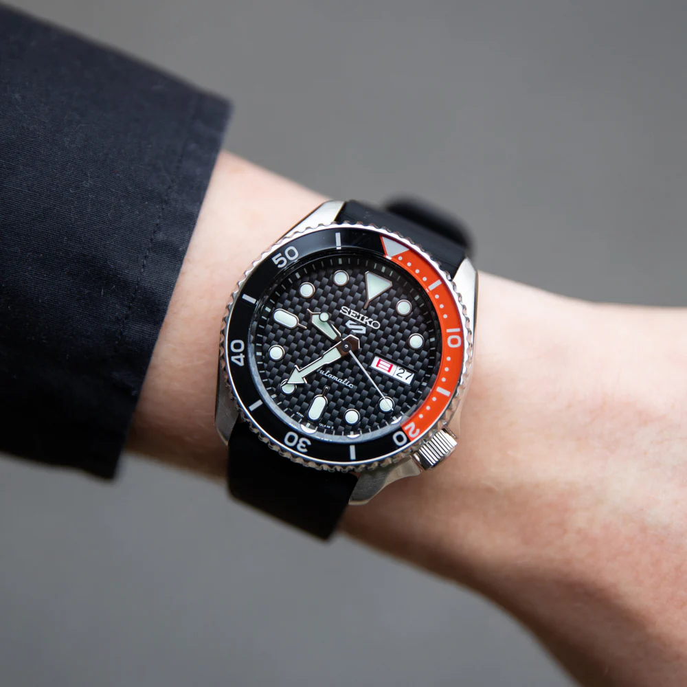Seiko 5 SRPJ97K Supercars Sports Collaboration - Image 7