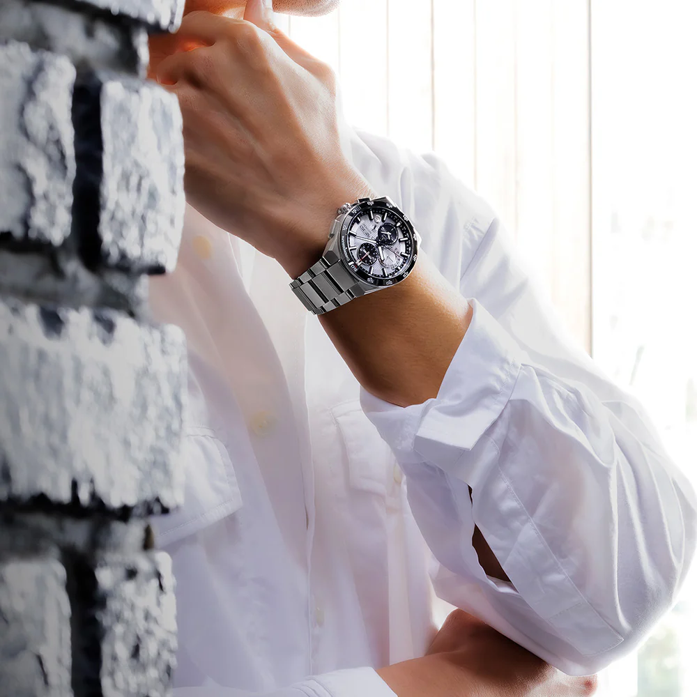 Seiko Astron SSH153J GPS Solar 5X Dual-Time Chronograph - Image 5