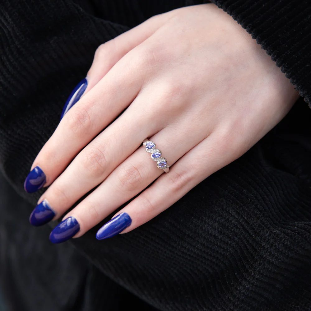 Sterling Silver 0.54ct Tanzanite Trilogy Ring - Image 3