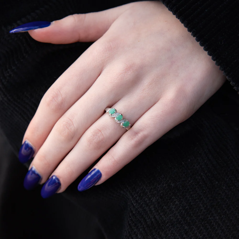 Sterling Silver 0.60ct Natural Emerald Trilogy Ring - Image 3